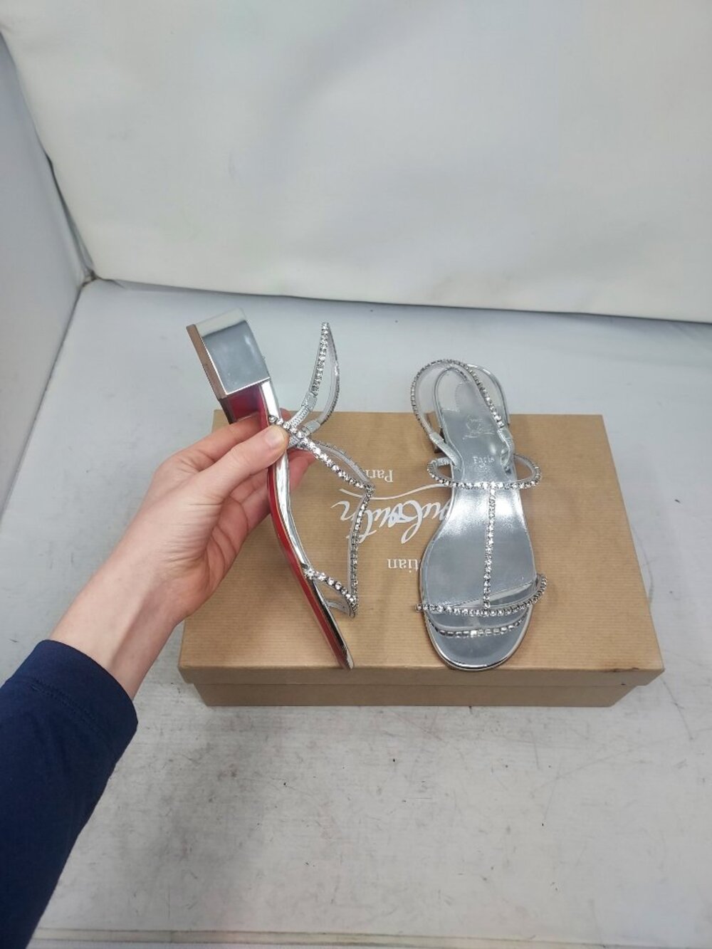 Christian Louboutin Silver Metallic Simple Queenie Leather Strappy Sandal